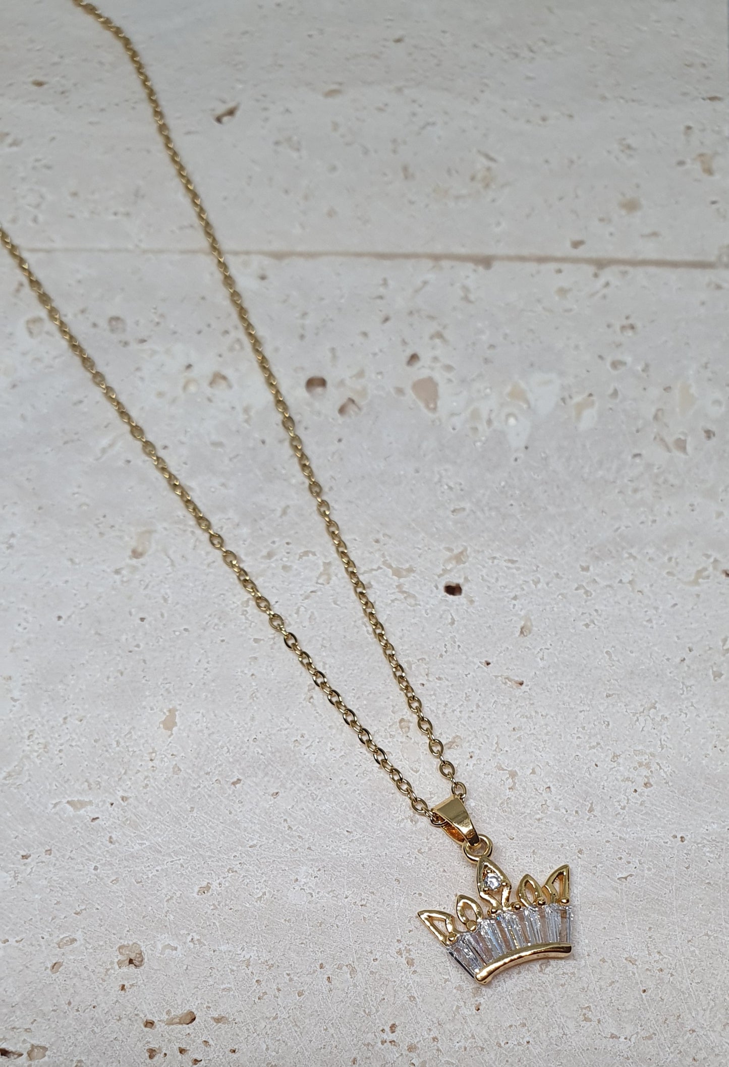 Queen Crown Necklace